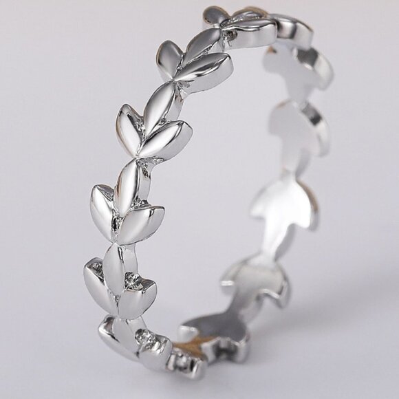 😍PREMIUM 925 STERLING SILVER DAINTY LEAF ETERNITY BEAUTIFUL RING, K952 - Picture 1 of 5